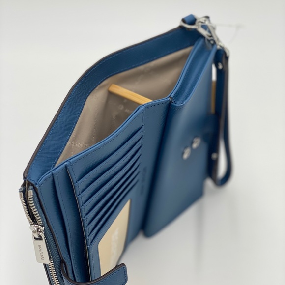 MICHAEL KORS LARGE DOUBLE ZIP WRISTLET WAllet Teal Color - Picture 10 of 16